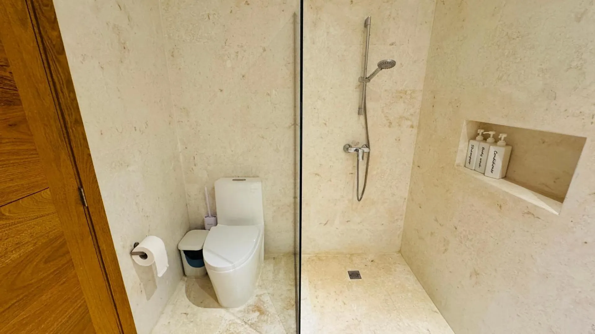3 Bedroom Beach Villa With Parking لاس تاريناس